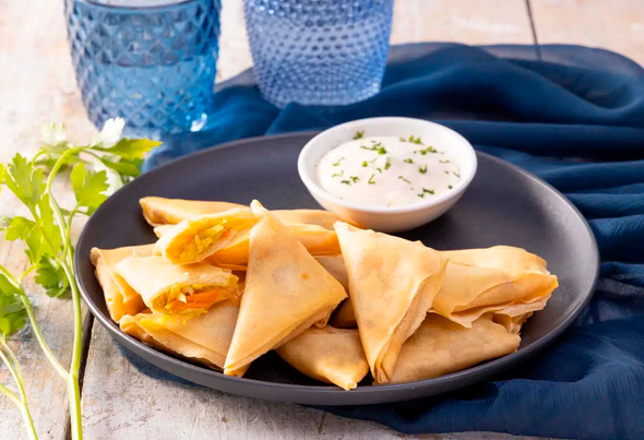 649252 CHAMUÇAS VEGETAIS COM CARIL CONGELADAS IDG 3