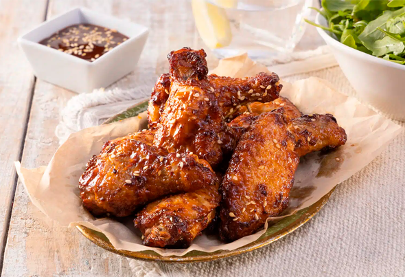 647293 ASAS DE FRANGO COM MOLHO BBQ CONGELADAS IDG 3