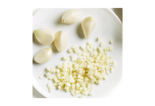 662956 ALHO PICADO CONG ARDO 1KG (2)