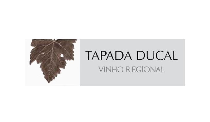 Tapada Ducal Button Hero